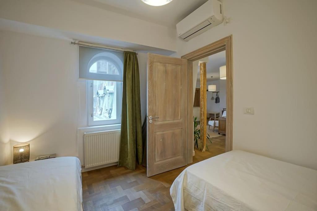 Central Apartment - Nido'S Area Bukarest Eksteriør billede